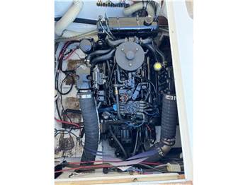 Bertram Yacht 28' Moppie