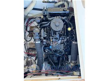 Bertram Yacht 28' Moppie