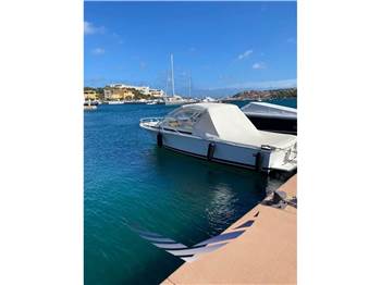 Bertram Yacht 28' Moppie