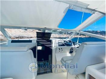 Bertram Yacht 28' Moppie