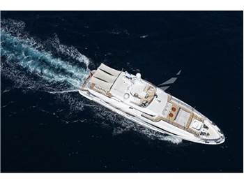 Benetti Delfino 95