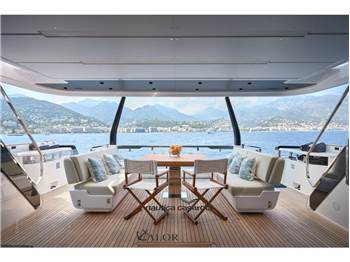 Ferretti Yachts 1000