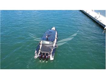 Axopar Brabus Marine Shadow 1200 XC