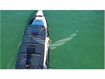 Axopar Brabus Marine Shadow 1200 XC