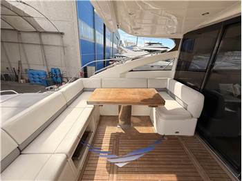 Princess Yachts V 62