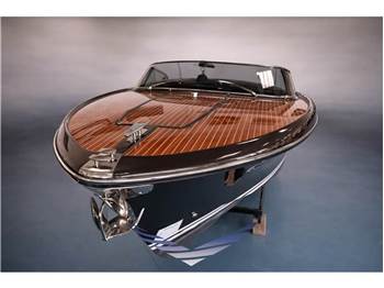 Riva 27 ISEO