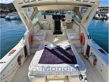 Bertram Yacht 38' Special
