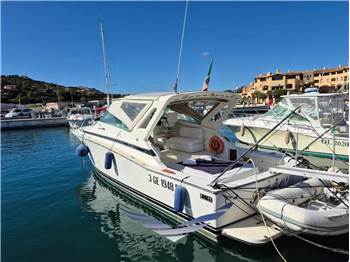 Bertram Yacht 38' Special