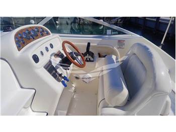 Sea Ray 270 SUNDANCER
