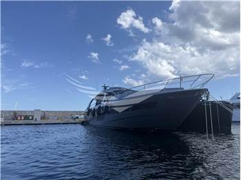 Pershing 8X