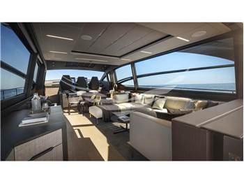 Pershing 8X