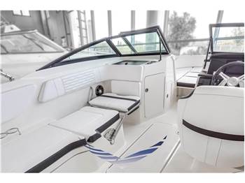 Sea Ray 210 SPXE