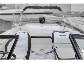 Sea Ray 210 SPXE