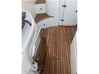 Azimut 43S