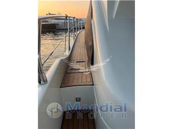 Azimut 43S