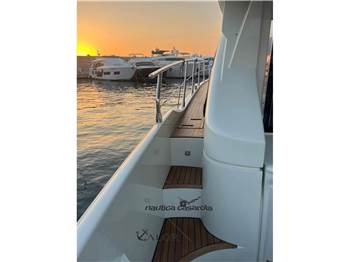 Azimut 43S
