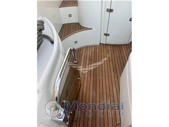 Azimut 43S