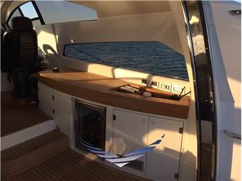 Sunseeker Predator 75