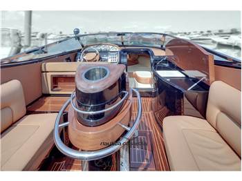 Riva 33 AQUARIVA CENTO
