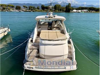 Princess Yachts V53