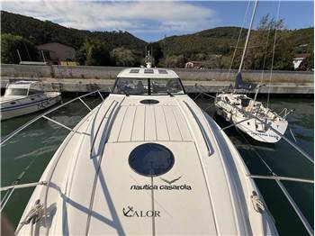 Princess Yachts V53