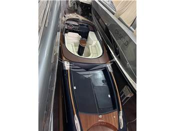 Riva 33 Aquariva
