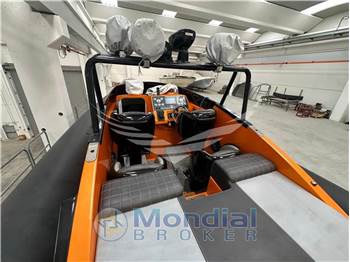 Buzzi 40 RIB