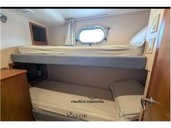 Hatteras 50' Convertible