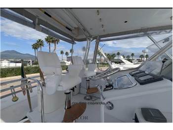 Hatteras 50' Convertible