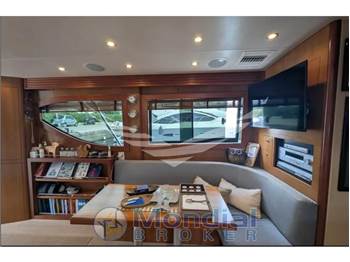 Hatteras 50' Convertible