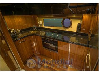 Sunseeker 68 Sport Yacht