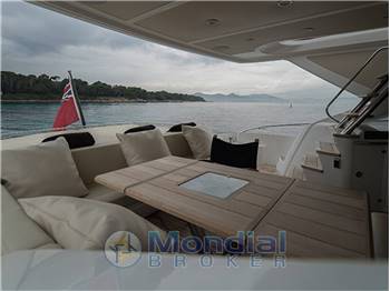 Sunseeker 68 Sport Yacht