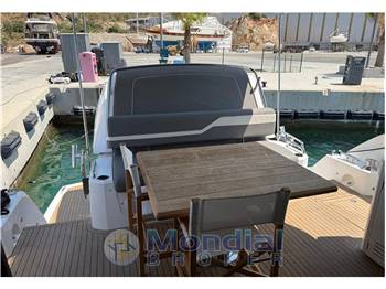 Sunseeker Predator 55 Evo