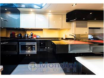 Sunseeker Predator 74