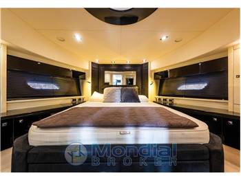 Sunseeker Predator 74