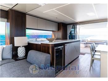 Sunseeker 76 Yacht
