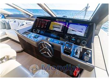 Sunseeker 76 Yacht