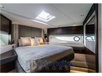 Sunseeker 76 Yacht