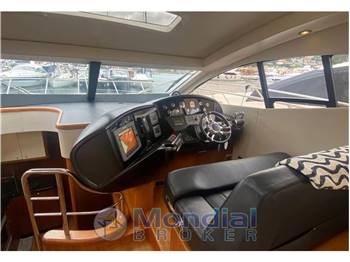 Sunseeker Predator 52