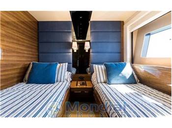 Sunseeker 80 Sport Yacht