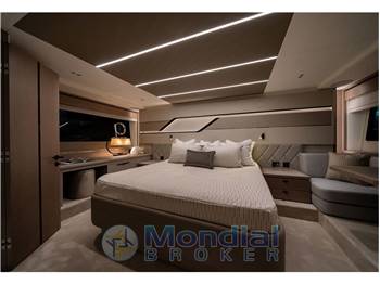 Sunseeker 75 Sport Yacht