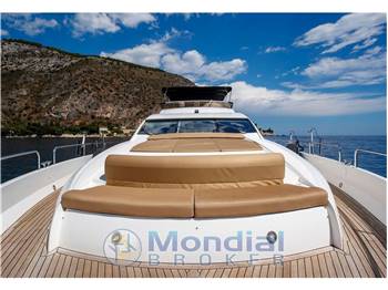 Sunseeker 82 Yacht