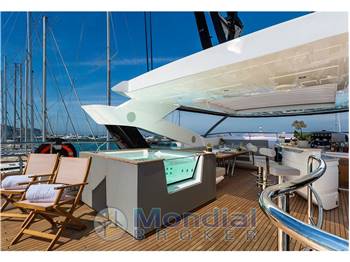 Sunseeker 95 Yacht