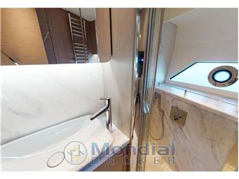 Sunseeker Predator 60 EVO