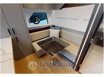 Sunseeker Predator 74 XPS