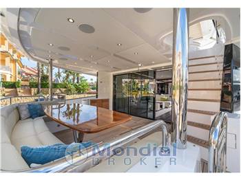 Sunseeker 95 Yacht