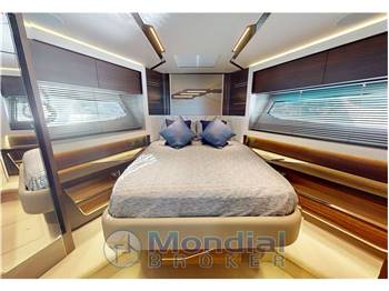 Sunseeker Predator 65