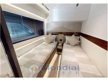 Sunseeker Predator 65
