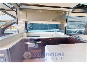 Sunseeker Predator 65