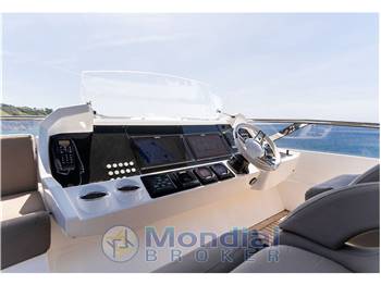 Sunseeker 86 Yacht